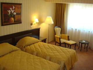 Отель Ramada Hotel & Suites by Wyndham Bucharest North Бухарест Номер Делюкс с 2 отдельными кроватями - Для некурящих-2