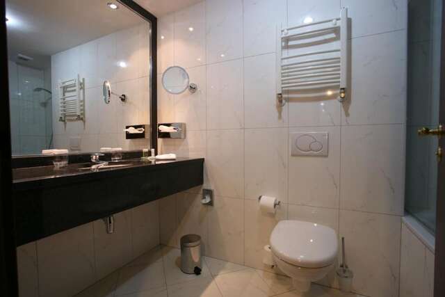Отель Ramada Hotel & Suites by Wyndham Bucharest North Бухарест-33