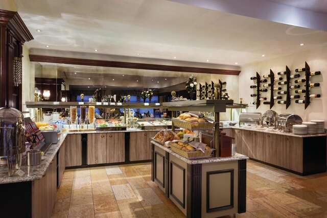 Отель Ramada Hotel & Suites by Wyndham Bucharest North Бухарест-36